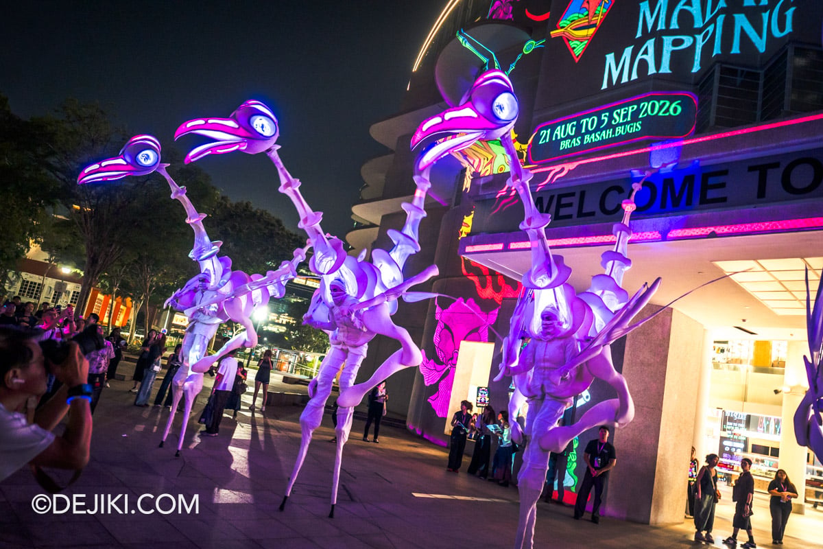 Singapore Night Festival 2026 - 02 Birdmen by Close-Act Theatre at National Museum of Singapore in a row Singapore Night Festival 2026 02 Birdmen by Close Act Theatre at National Museum of Singapore in a row