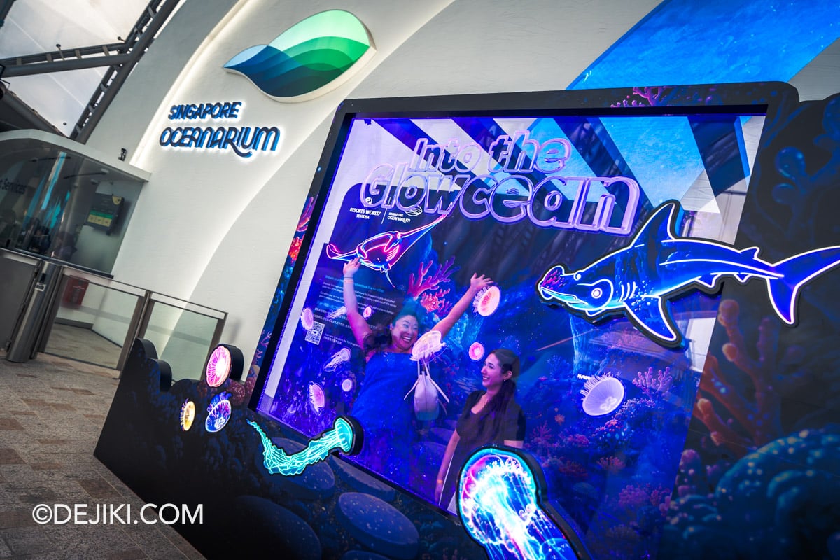 RWS Singapore Oceanarium Into The Glowcean - entrance photo op booth RWS Singapore Oceanarium Into The Glowcean entrance photo op booth