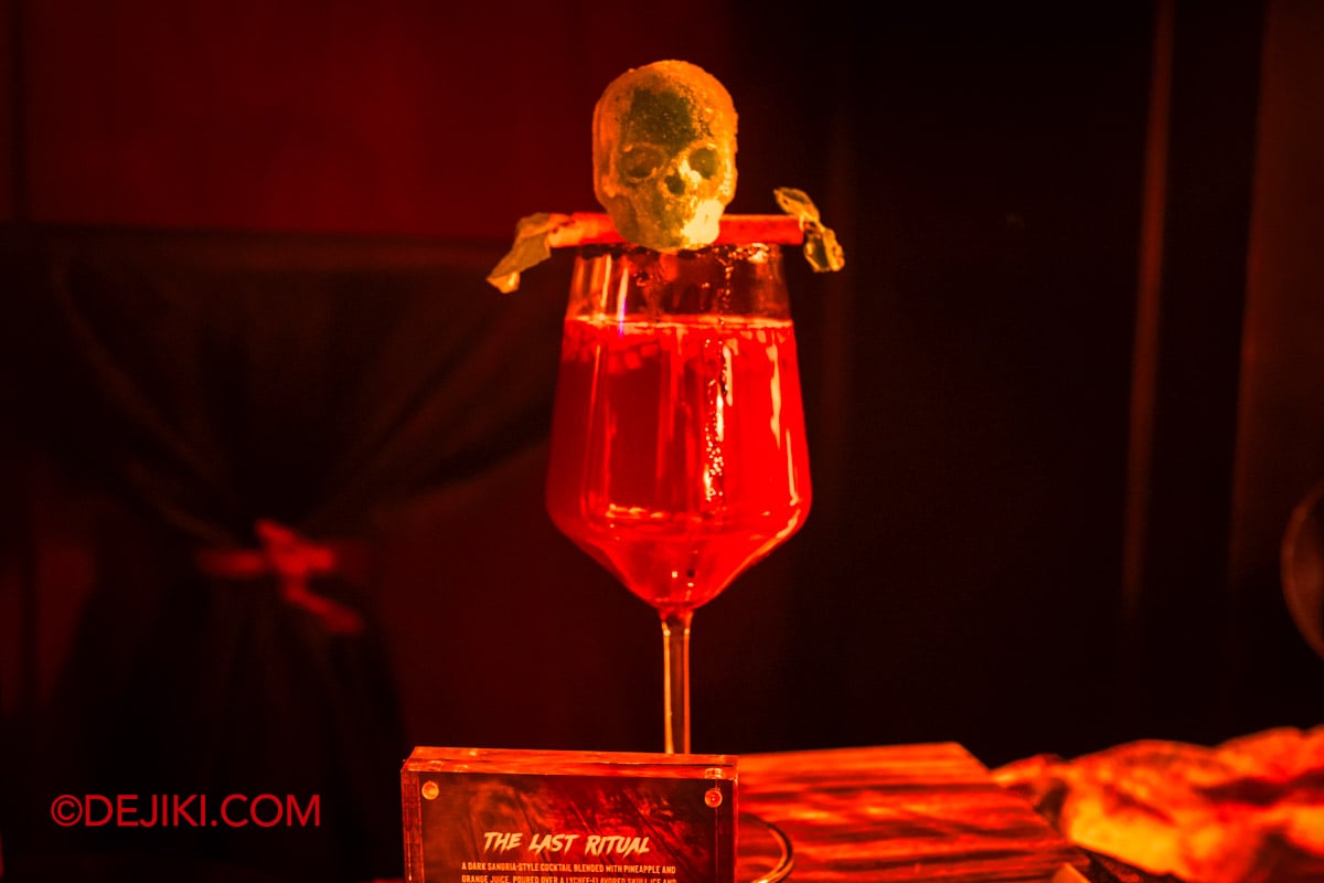 USS HHN14 Halloween Horror Nights 14 Food and Drinks showcase - 3 KTs Grill The Last Ritual USS HHN14 Halloween Horror Nights 14 Food and Drinks showcase 3 KTs Grill The Last Ritual