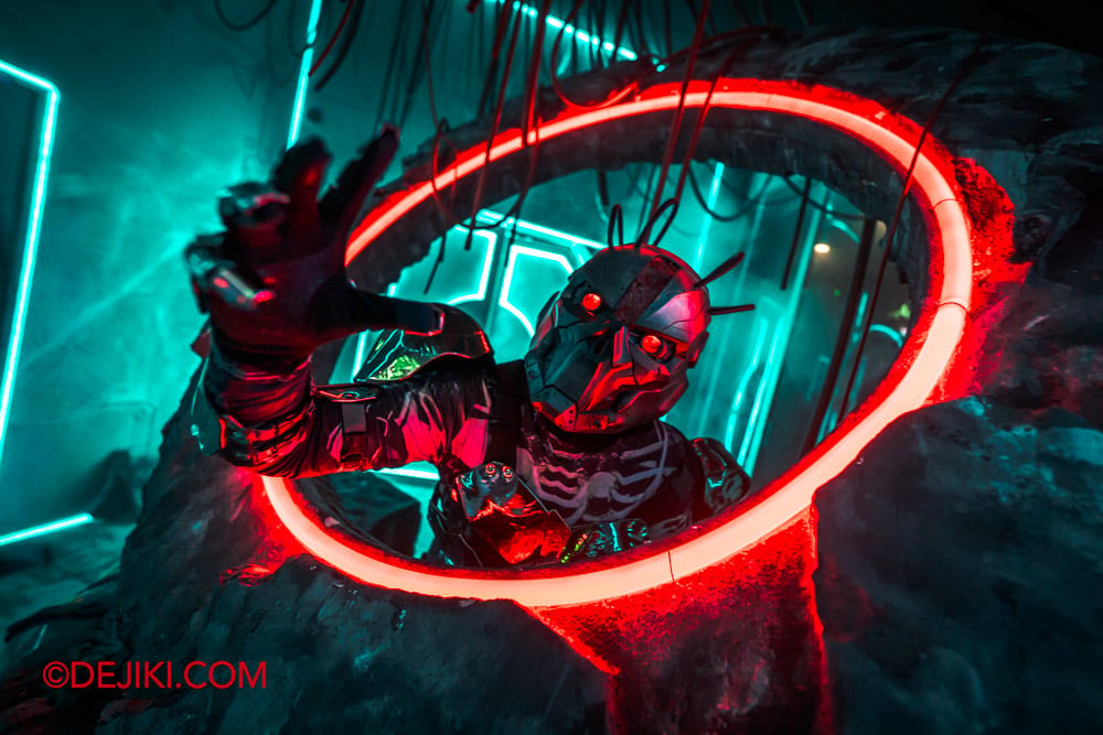 USS Halloween Horror Nights 14 - 00 Made In Hell XL Robotics HHN14 USS Halloween Horror Nights 14 00 Made In Hell XL Robotics HHN14