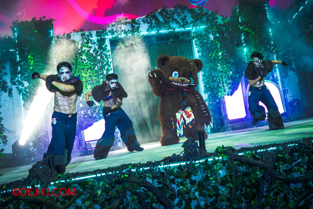 USS Halloween Horror Nights 14 - HHN14 Live Shows The Raveyard Nail The Beat 2 Hamikuma and Scare Bears USS Halloween Horror Nights 14 HHN14 Live Shows The Raveyard Nail The Beat 2 Hamikuma and Scare Bears