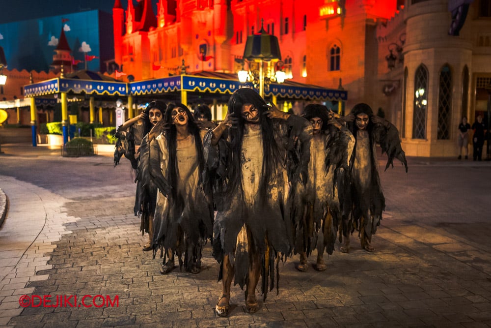 USS Halloween Horror Nights 14 - HHN14 Roaming Horror Fatimah Rockers 1 USS Halloween Horror Nights 14 HHN14 Roaming Horror Fatimah Rockers 1