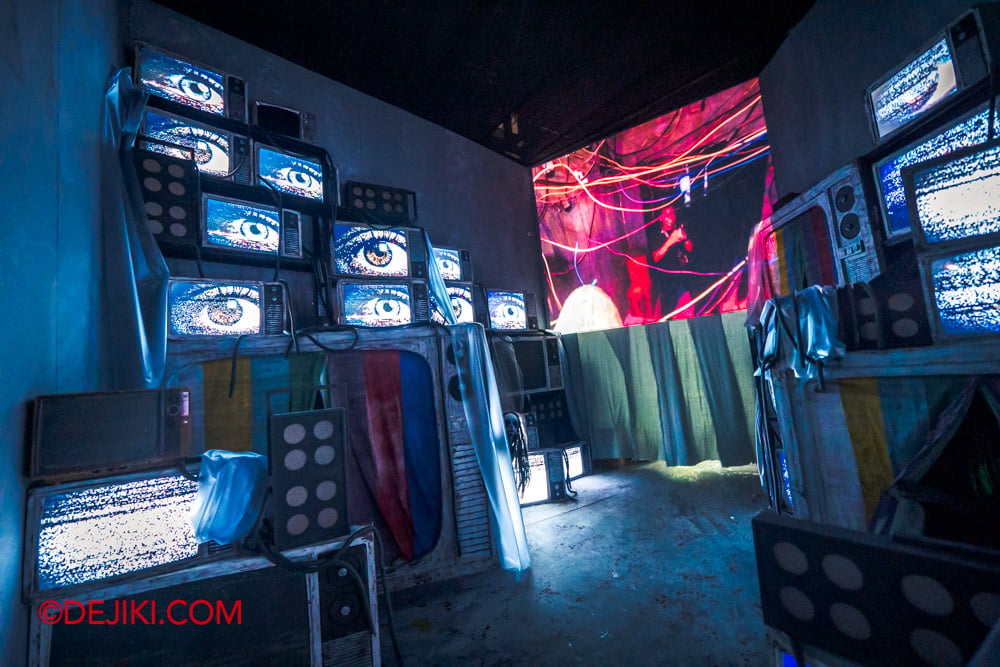 USS Halloween Horror Nights 14 - HHN14 haunted house Singapores Most Haunted ON AIR 8 Finale Room USS Halloween Horror Nights 14 HHN14 haunted house Singapores Most Haunted ON AIR 8 Finale Room