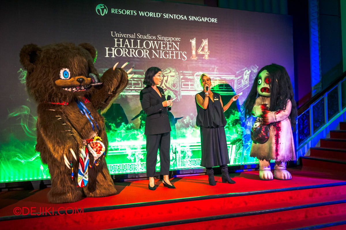 USS Halloween Horror Nights 14 Showcase - 7 Aslynda and Coral with Hamikuma and Ponti-Ana USS Halloween Horror Nights 14 Showcase 7 Aslynda and Coral with Hamikuma and Ponti Ana