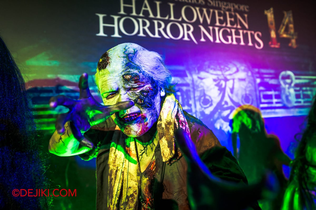 USS Halloween Horror Nights 14 Showcase - 9 Karang Guni closeup USS Halloween Horror Nights 14 Showcase 9 Karang Guni closeup