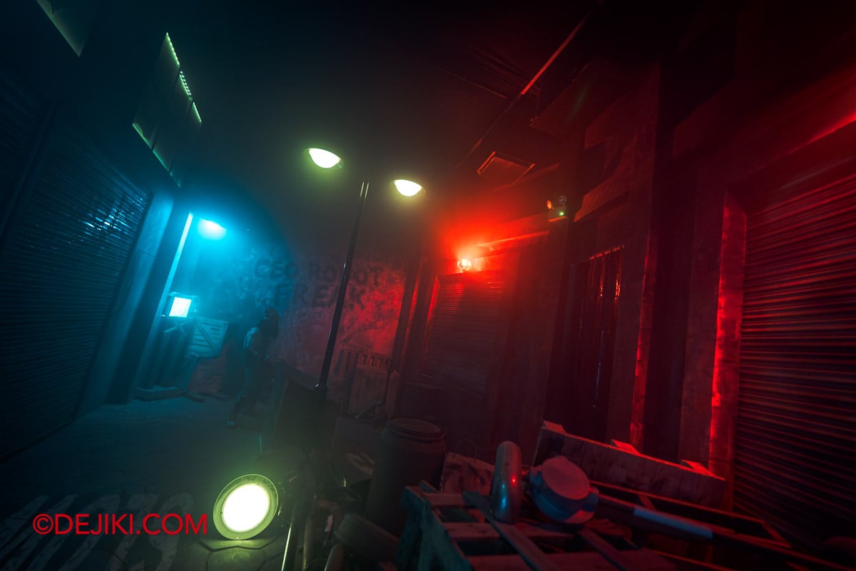 USS Halloween Horror Nights 14 Sneak Peek - Made in Hell XL Robotics haunted house 1 Dockyard USS Halloween Horror Nights 14 Sneak Peek Made in Hell XL Robotics haunted house 1 Dockyard
