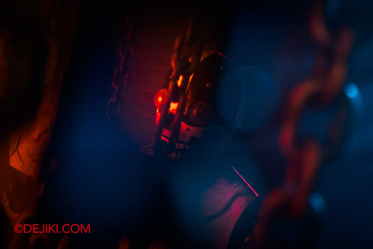 USS Halloween Horror Nights 14 Sneak Peek - Made in Hell XL Robotics haunted house 4 Scrapyard USS Halloween Horror Nights 14 Sneak Peek Made in Hell XL Robotics haunted house 4 Scrapyard