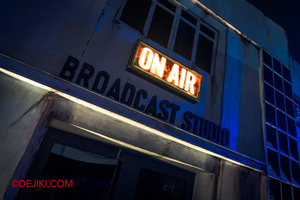 USS Halloween Horror Nights 14 Sneak Peek - Singapore's Most Haunted ON AIR 1 house facade USS Halloween Horror Nights 14 Sneak Peek Singapores Most Haunted ON AIR 1 house facade