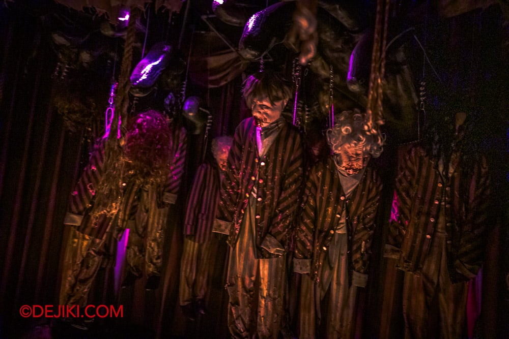 USS HHN14 Haunted House Tour by Dejiki Chatterbox Charlie's Vaudeville Horrors 27 big top finale giant puppet hands USS HHN14 Haunted House Tour by Dejiki Chatterbox Charlies Vaudeville Horrors 27 big top finale giant puppet hands