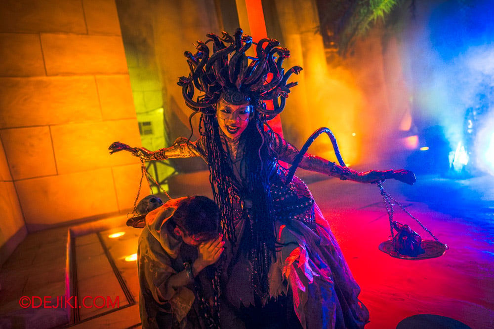 USS HHN14 Necropolis Scare Zone Tour by Dejiki 02 snake wraith judge of souls USS HHN14 Necropolis Scare Zone Tour by Dejiki 02 snake wraith judge of souls