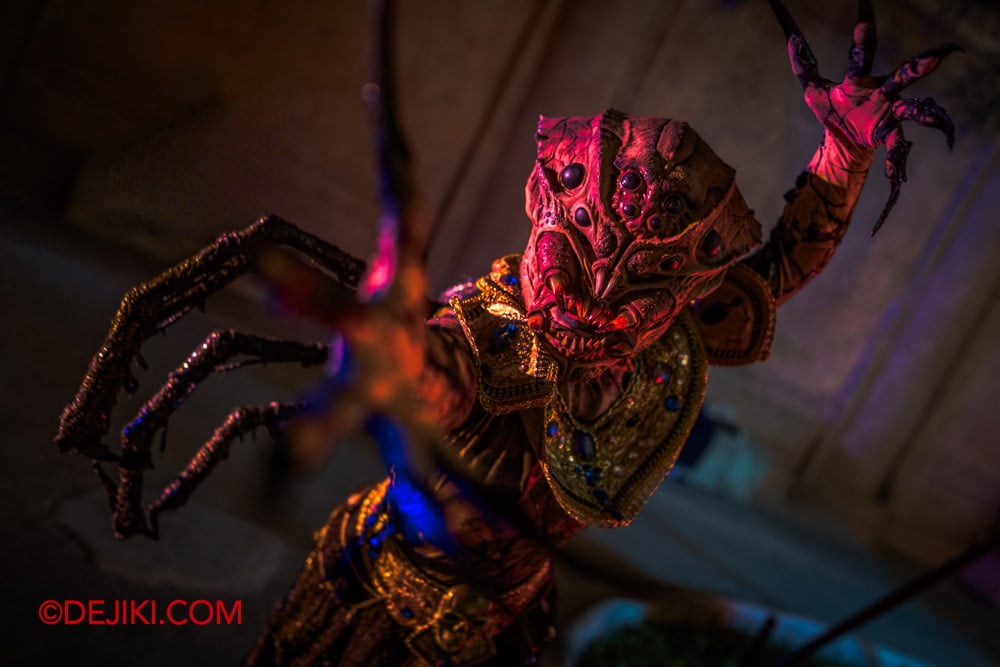 USS HHN14 Necropolis Scare Zone Tour by Dejiki 12 spider wraith USS HHN14 Necropolis Scare Zone Tour by Dejiki 12 spider wraith