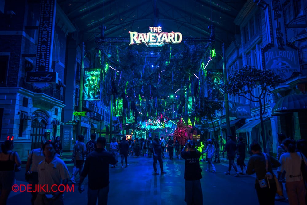 USS HHN14 The Raveyard Scare Zone Tour by Dejiki 03 the raveyard in new york