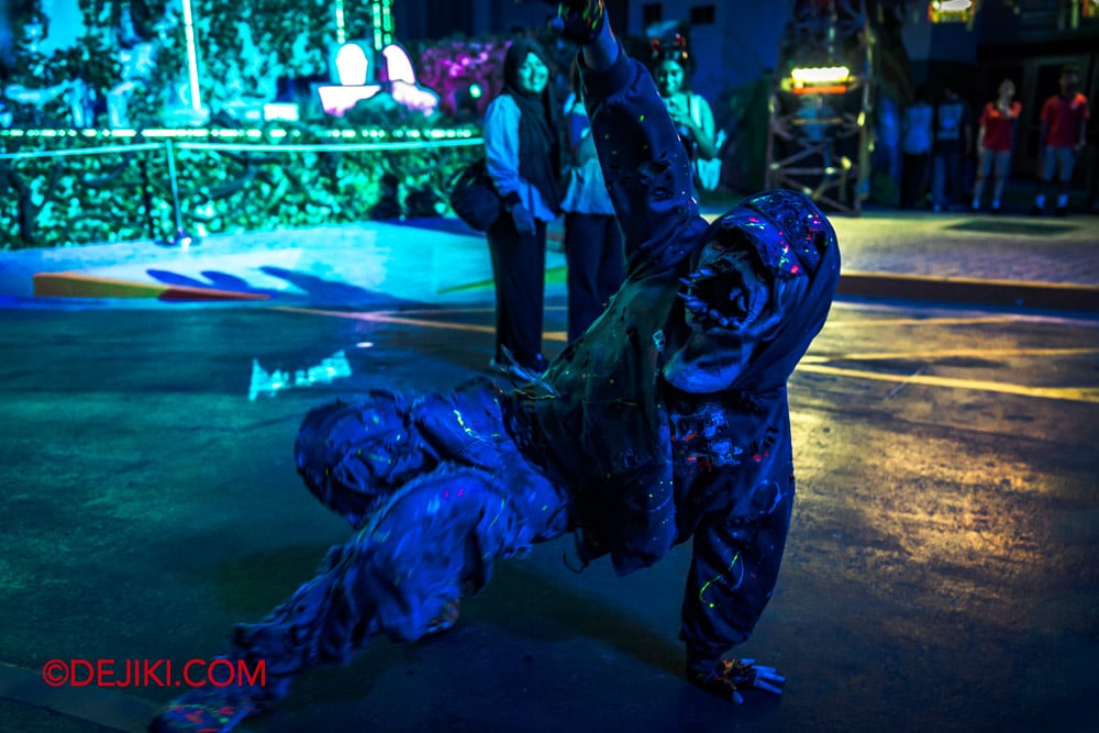 USS HHN14 The Raveyard Scare Zone Tour by Dejiki 14 raver dancing on the street USS HHN14 The Raveyard Scare Zone Tour by Dejiki 14 raver dancing on the street