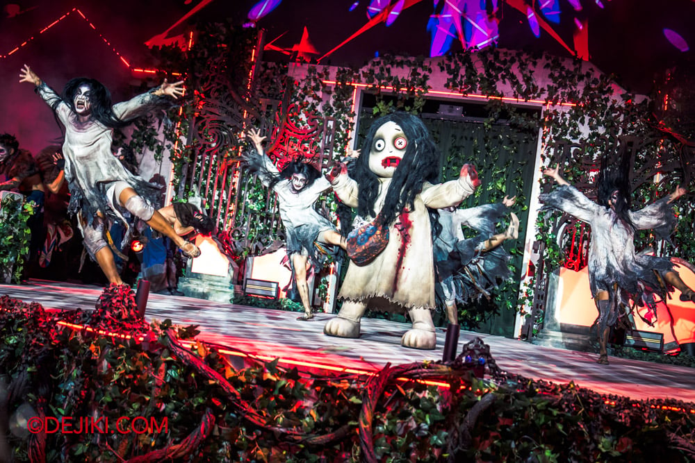 USS HHN14 The Raveyard Scare Zone Tour by Dejiki 26 nail the beat ponti-ana and fatimah rockers USS HHN14 The Raveyard Scare Zone Tour by Dejiki 26 nail the beat ponti ana and fatimah rockers