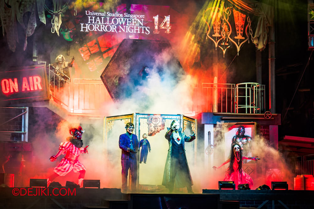 USS Halloween Horror Nights 14 Opening Scaremony Feature by Dejiki Hero Icons and Karang Guni on Stage