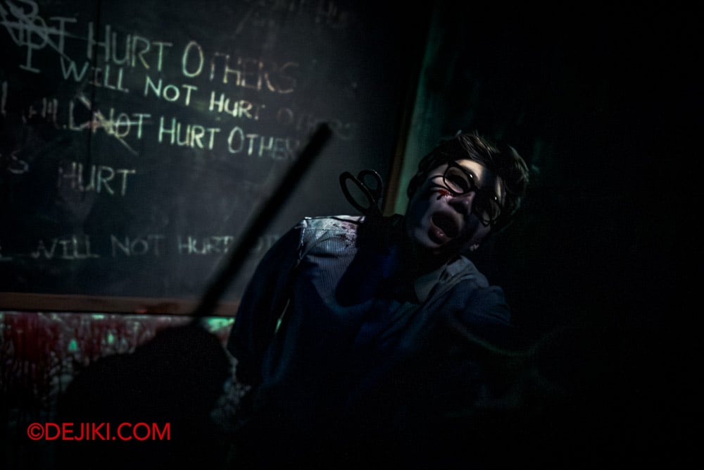 USS Halloween Horror Nights 14 Special Feature Haunted House Tour by Dejiki Singapore's Most Haunted On Air 07 school classroom scene USS Halloween Horror Nights 14 Special Feature Haunted House Tour by Dejiki Singapores Most Haunted On Air 07 school classroom scene