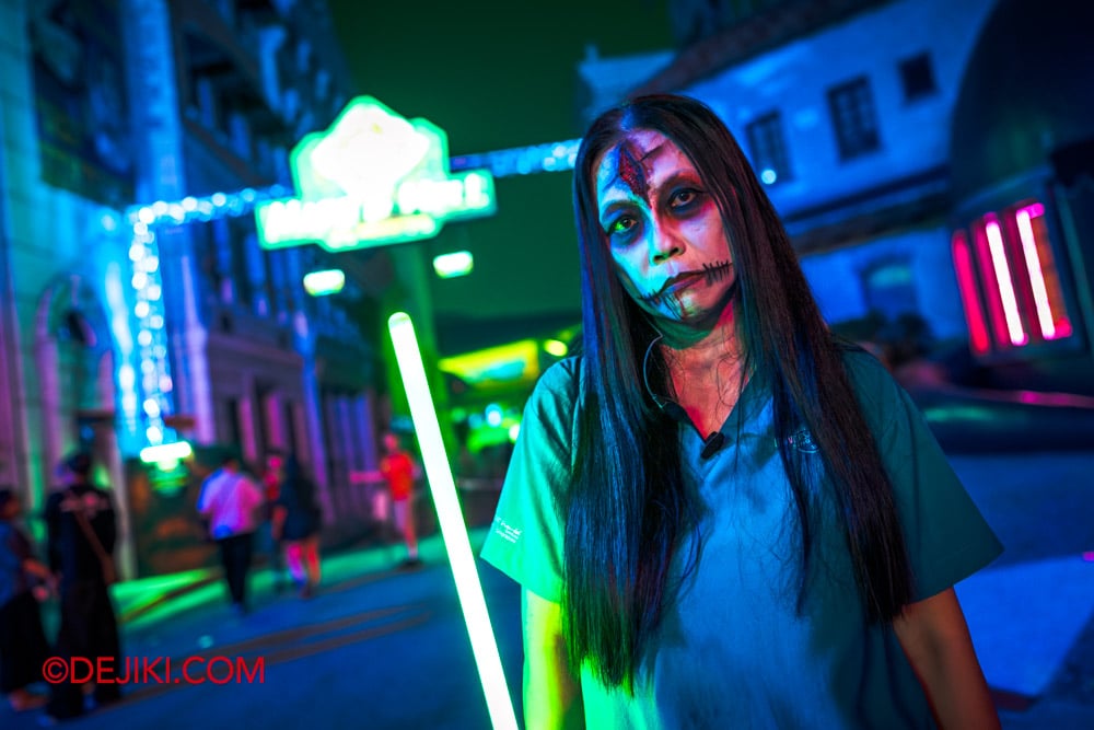 Universal Studios Singapore Halloween Horror Nights 14 USS HHN14 RIP Tour - RIP Guide at Made in Hell XL Robotics 5 Universal Studios Singapore Halloween Horror Nights 14 USS HHN14 RIP Tour RIP Guide at Made in Hell XL Robotics 5