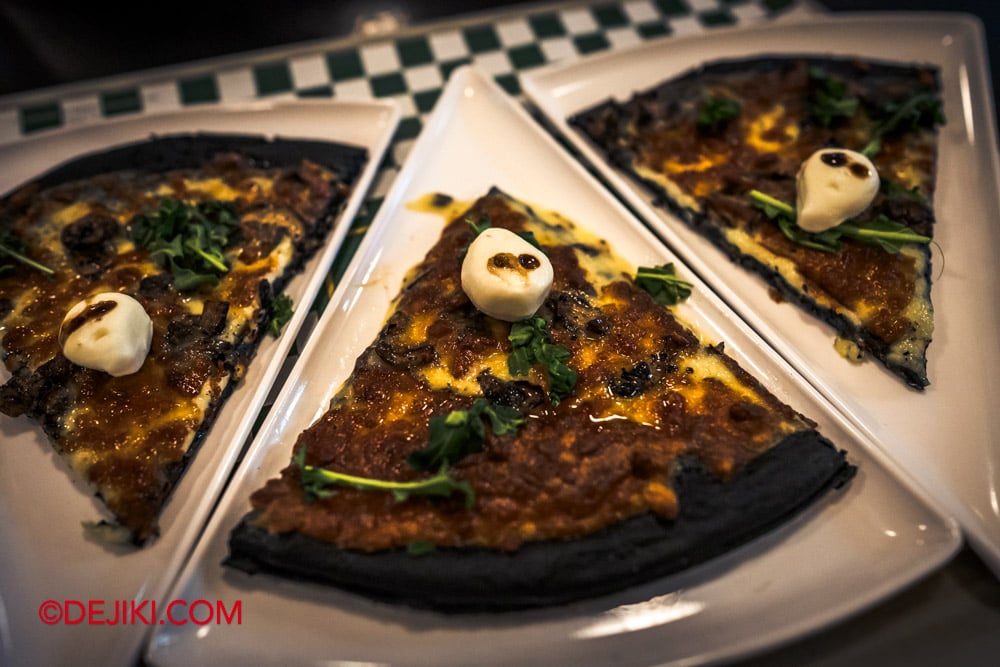 Universal Studios Singapore Halloween Horror Nights 14 USS HHN14 RIP Tour - Skull and Shroom Truffle Pizza at Louis NY Pizza Parlor redeemable with meal voucher Universal Studios Singapore Halloween Horror Nights 14 USS HHN14 RIP Tour Skull and Shroom Truffle Pizza at Louis NY Pizza Parlor redeemable with meal voucher